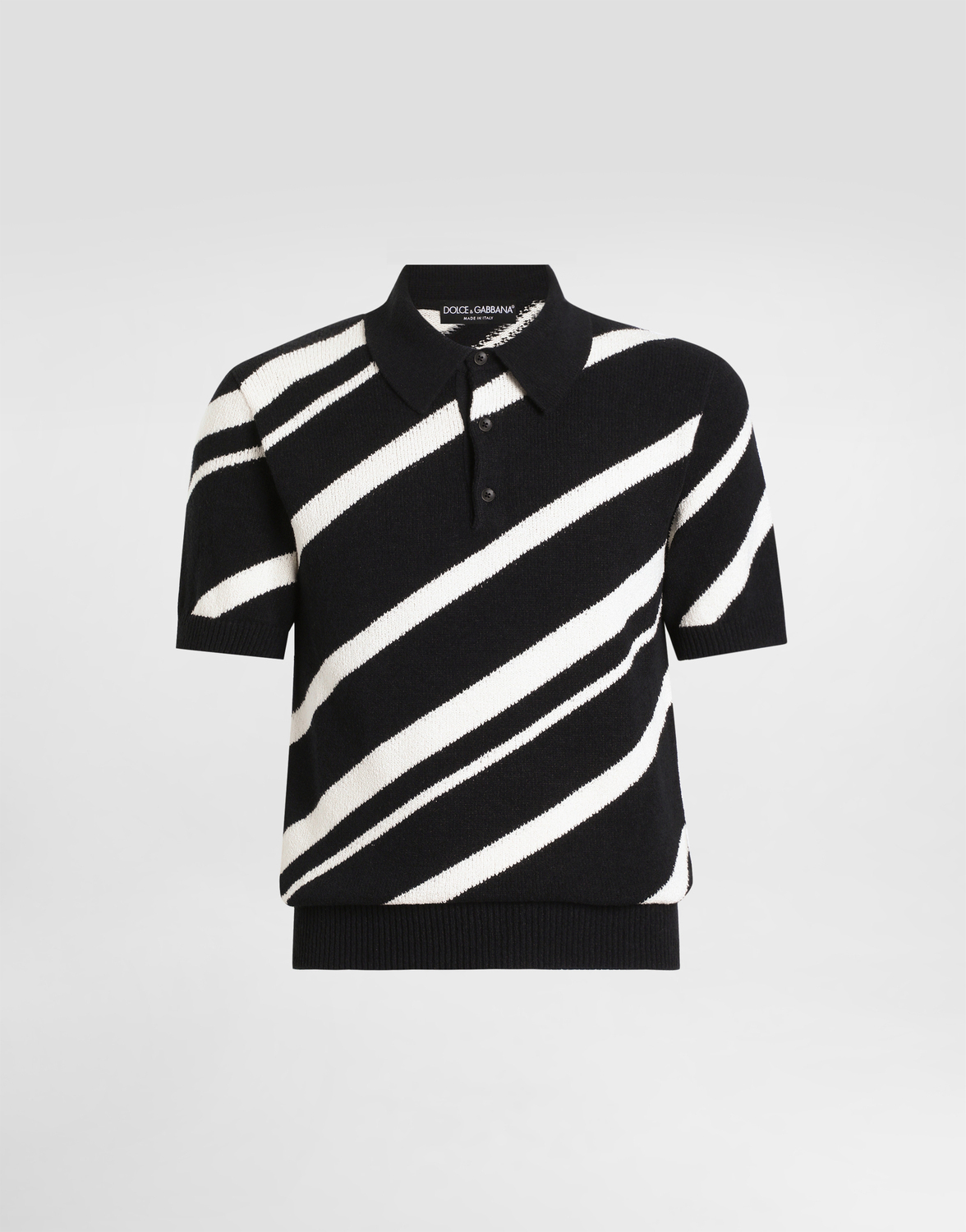 Хлопковая футболка-поло с короткими рукавами и полосатой вставкой Dolce & Gabbana, мультиколор
Хлопковая футболка-поло с короткими рукавами и полосатой вставкой Dolce & Gabbana, мультиколор