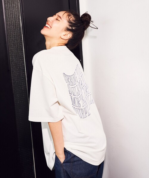 Футболка с коротким рукавом, принт волны Purple&Yellow, белый
Футболка с коротким рукавом, принт волны Purple&Yellow, белый