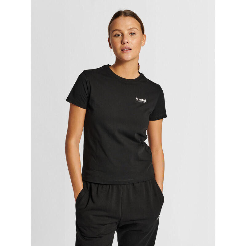 Hmllgc Kristy Короткая футболка женская для спорта и отдыха HUMMEL, цвет schwarz
Hmllgc Kristy Короткая футболка женская для спорта и отдыха HUMMEL, цвет schwarz