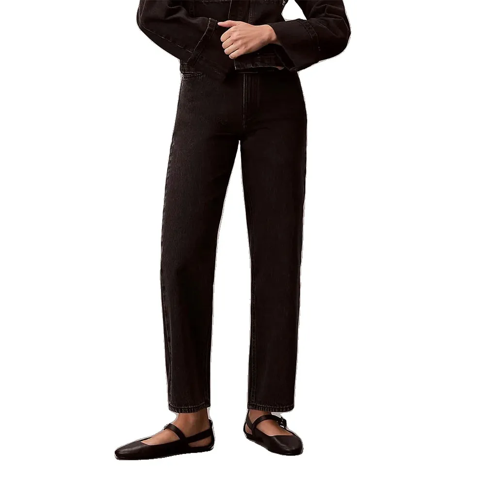 Джинсы Calvin Klein LV047E627G Barrel Calvin klein jeans, черный
Джинсы Calvin Klein LV047E627G Barrel Calvin klein jeans, черный