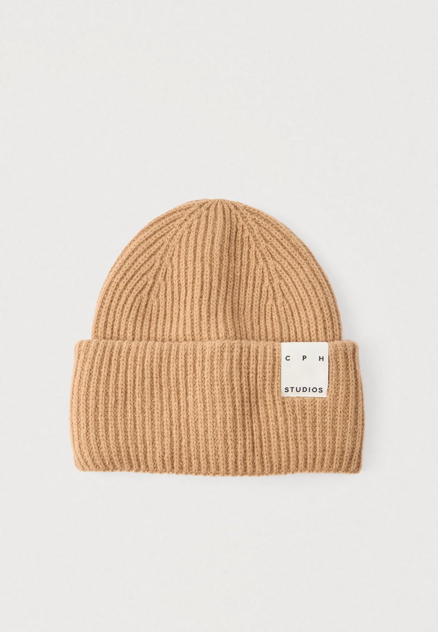 Шапка Copenhagen Studios BEANIE UNISEX, Brown/Beige
Шапка Copenhagen Studios BEANIE UNISEX, Brown/Beige
