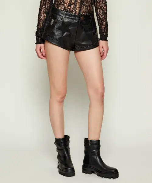 Кожаные шорты Bandits Regular fit One Teaspoon, черный
Кожаные шорты Bandits Regular fit One Teaspoon, черный