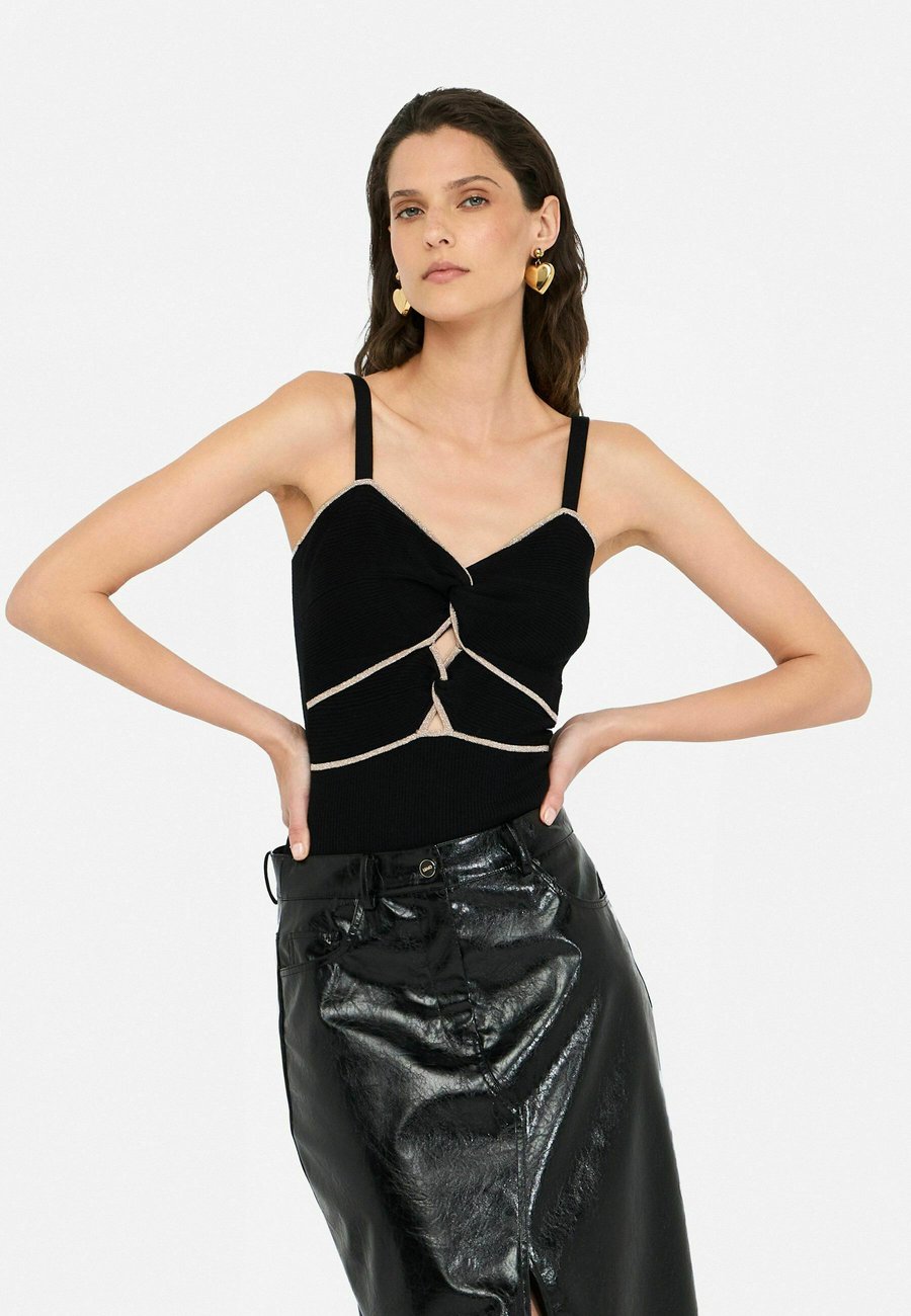 Топ LIU JO WITH CUT-OUT, Black
Топ LIU JO WITH CUT-OUT, Black