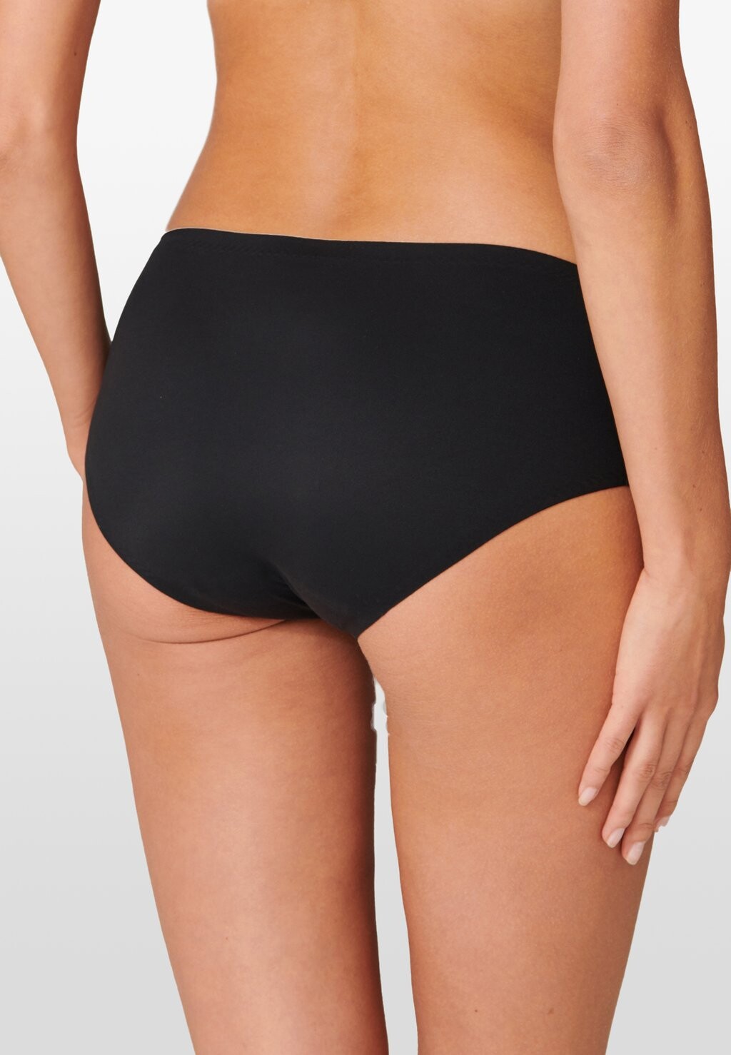 Трусы INVISIBLE SOFT Schiesser, черный
Трусы INVISIBLE SOFT Schiesser, черный