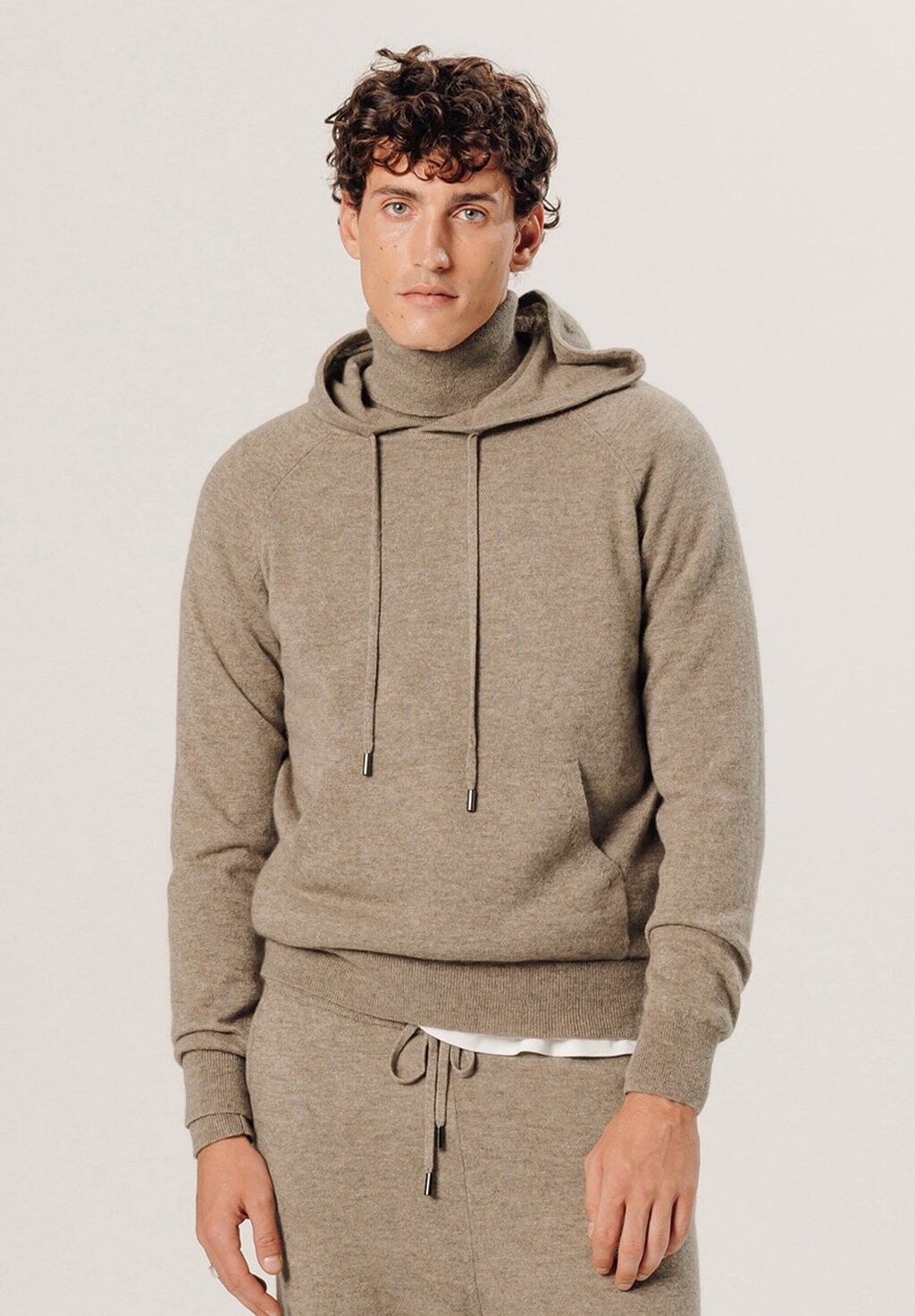 Джемпер Rodier, бежевый
Джемпер Rodier, бежевый