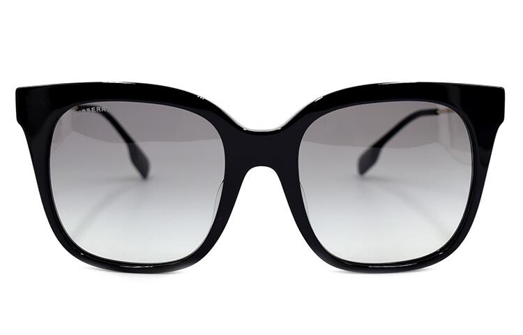 Солнцезащитные очки женские Burberry в квадратной оправе, черный
Солнцезащитные очки женские Burberry в квадратной оправе, черный