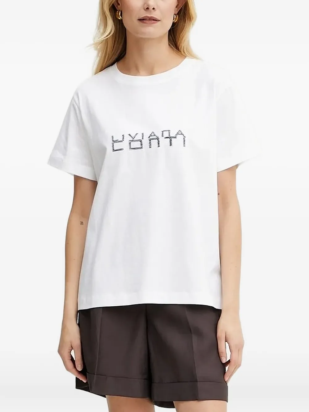 Футболка с вышитым логотипом Liviana Conti, белый
Футболка с вышитым логотипом Liviana Conti, белый