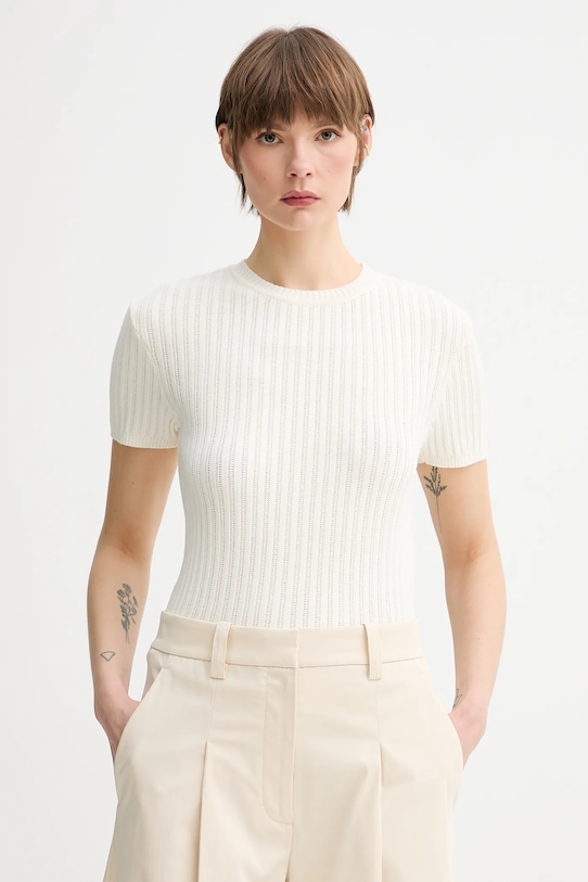 Футболка Remain, бежевый
Футболка Remain, бежевый