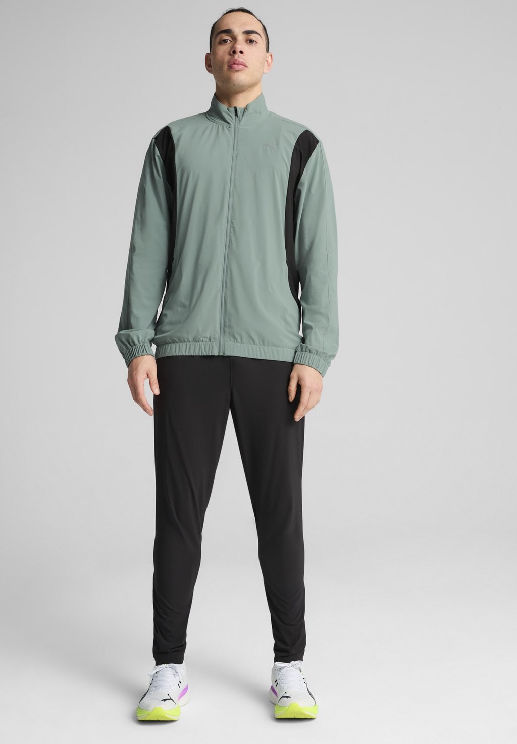 Спортивный костюм VELOCITY Puma, зеленый
Спортивный костюм VELOCITY Puma, зеленый