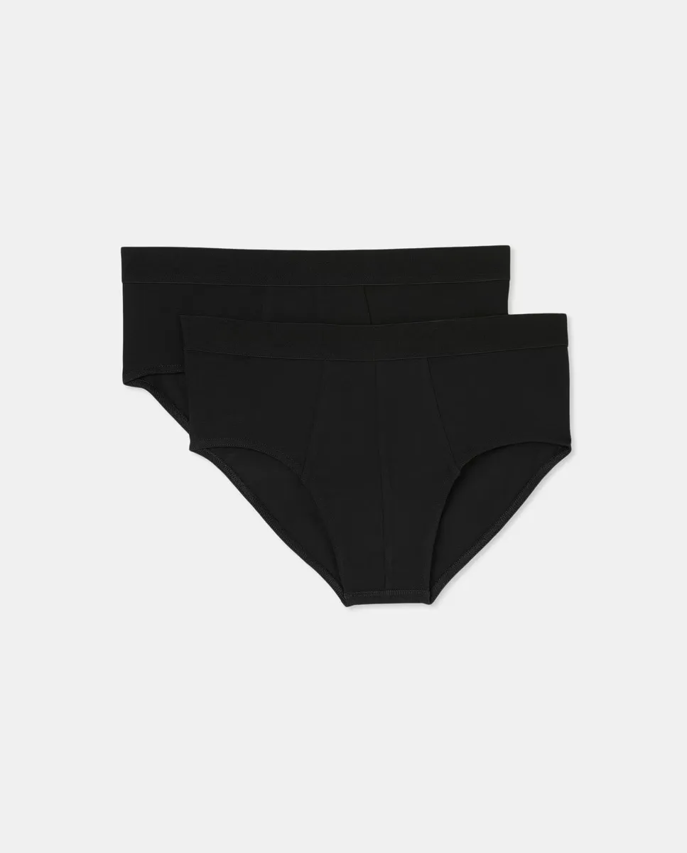 Комплект из 2 мужских однотонных трусов Dustin, черный
Комплект из 2 мужских однотонных трусов Dustin, черный