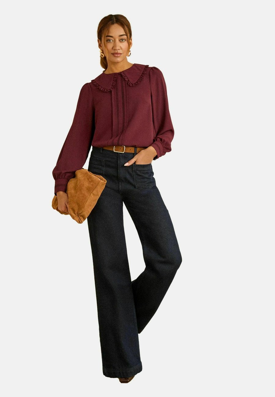 Блуза Love & Roses PETITE FIT , Burgundy Red/Red
Блуза Love & Roses PETITE FIT , Burgundy Red/Red