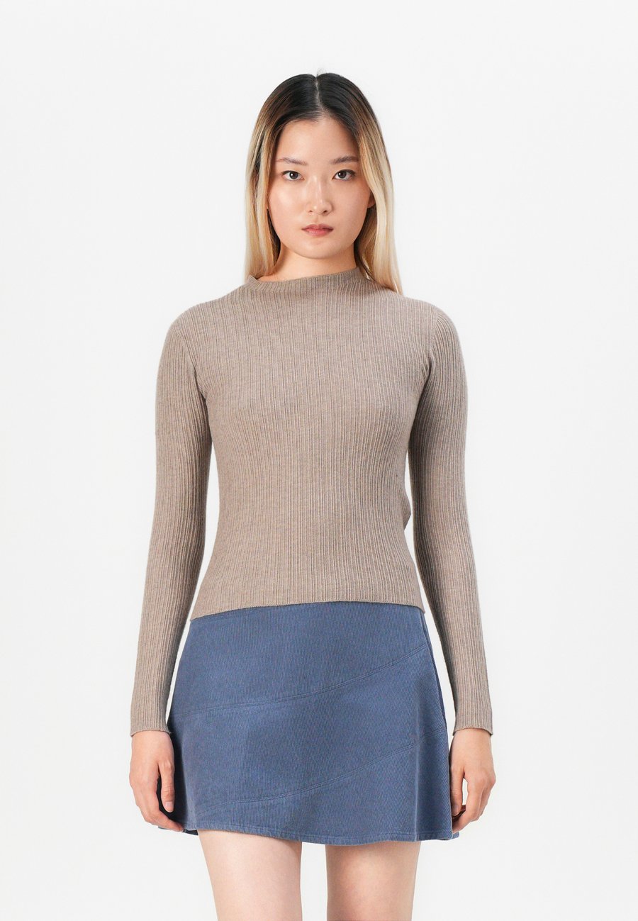 Джемпер ONLY ONLCOCO LIFE MOK NECK, Fungi/Light Brown
Джемпер ONLY ONLCOCO LIFE MOK NECK, Fungi/Light Brown