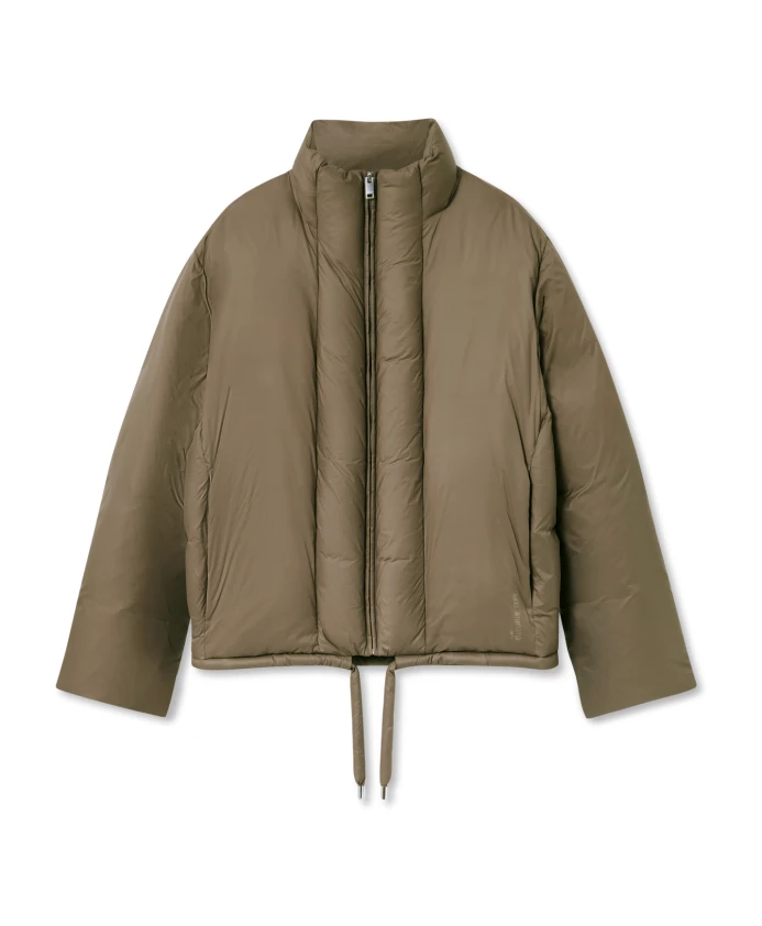 Пуховая куртка Lunar Axel Arigato, коричневый
Пуховая куртка Lunar Axel Arigato, коричневый