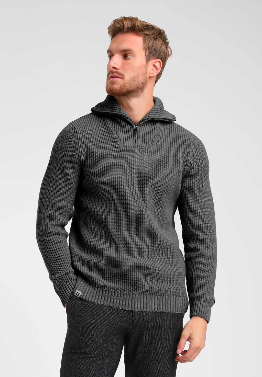 Джемпер Gabbiano, темно-серый
Джемпер Gabbiano, темно-серый