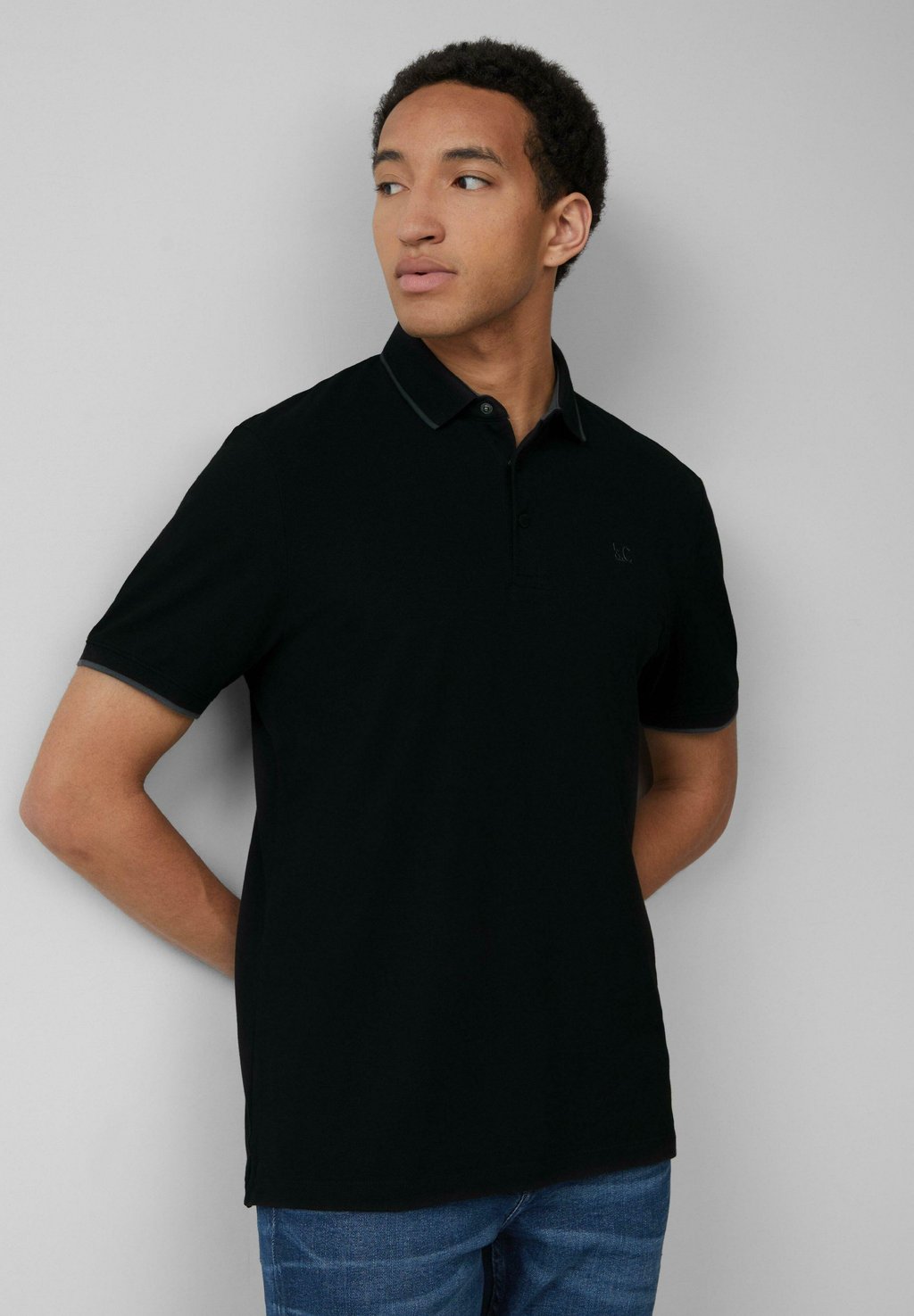 Рубашка поло SPORTIVES - MIT KONTRAST-DETAILS s.Oliver, черный
Рубашка поло SPORTIVES - MIT KONTRAST-DETAILS s.Oliver, черный