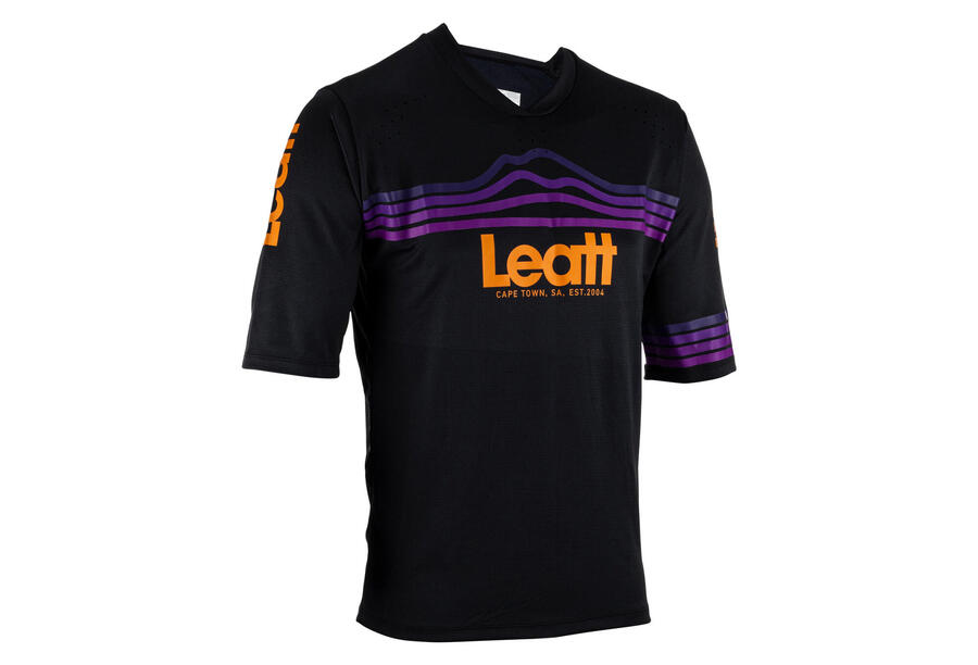 Черная майка Leatt Enduro 3.0 с рукавом 3/4
Черная майка Leatt Enduro 3.0 с рукавом 3/4