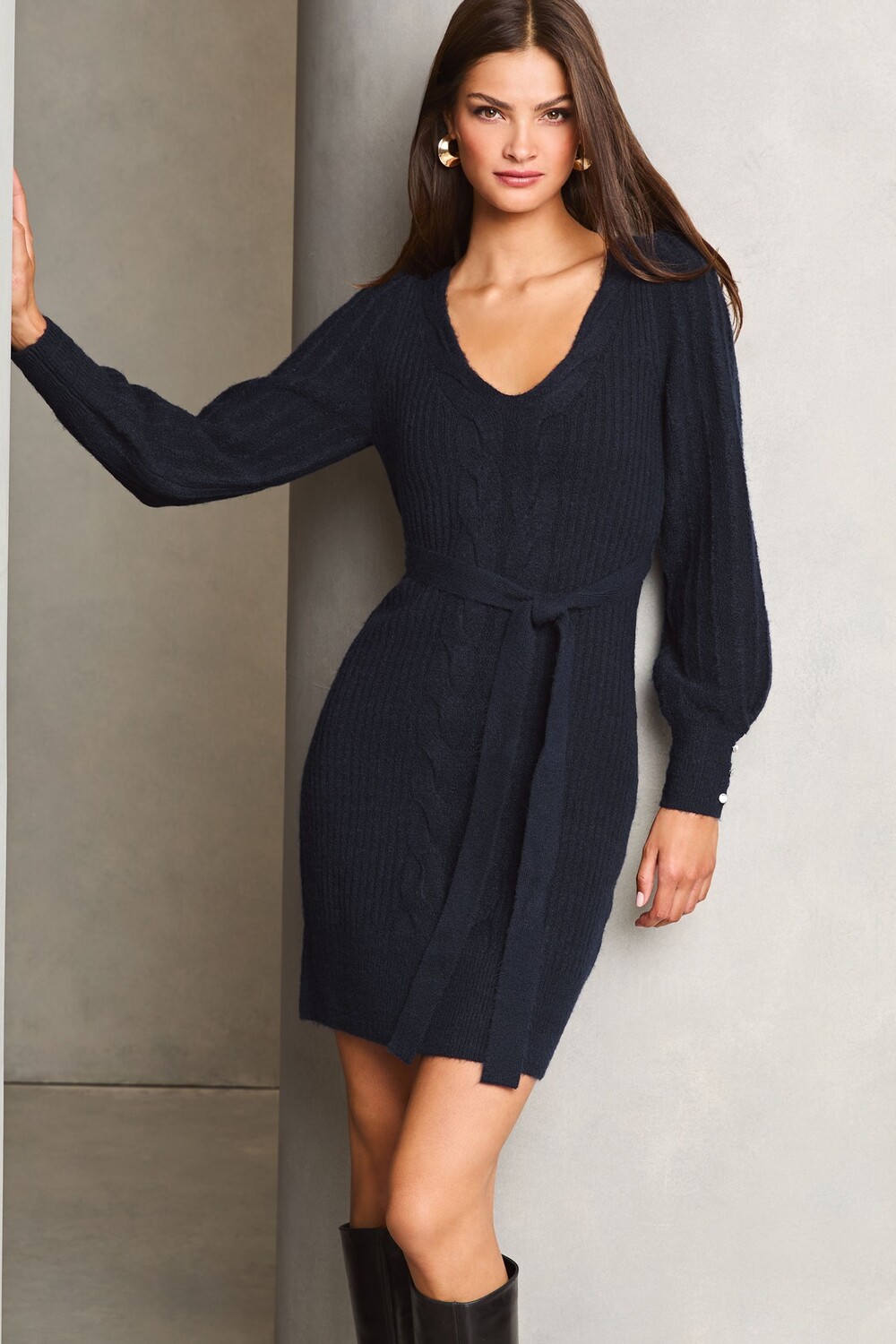 Платье с V образным вырезом и косами Lipsy, синий
Платье с V образным вырезом и косами Lipsy, синий