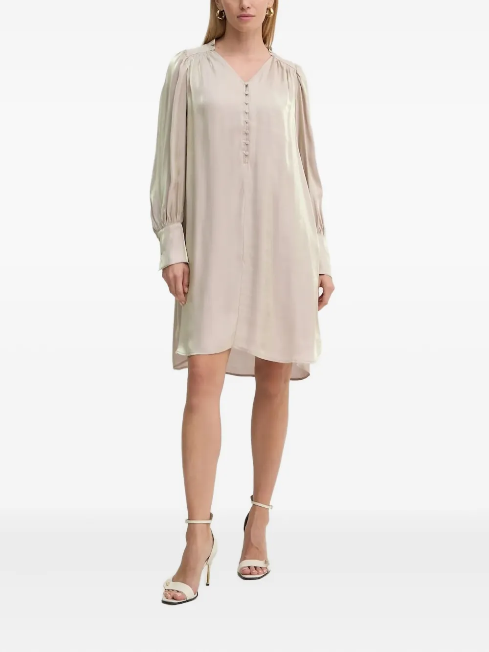 Мини-платье с V-образным вырезом Bruuns Bazaar, нейтральный
Мини-платье с V-образным вырезом Bruuns Bazaar, нейтральный