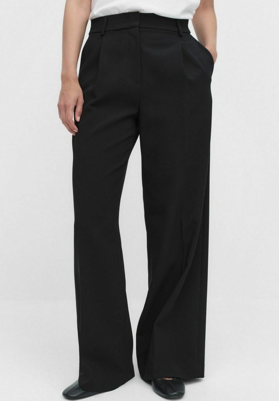 Брюки STOCKH LM Studio GINE WIDE, Black
Брюки STOCKH LM Studio GINE WIDE, Black