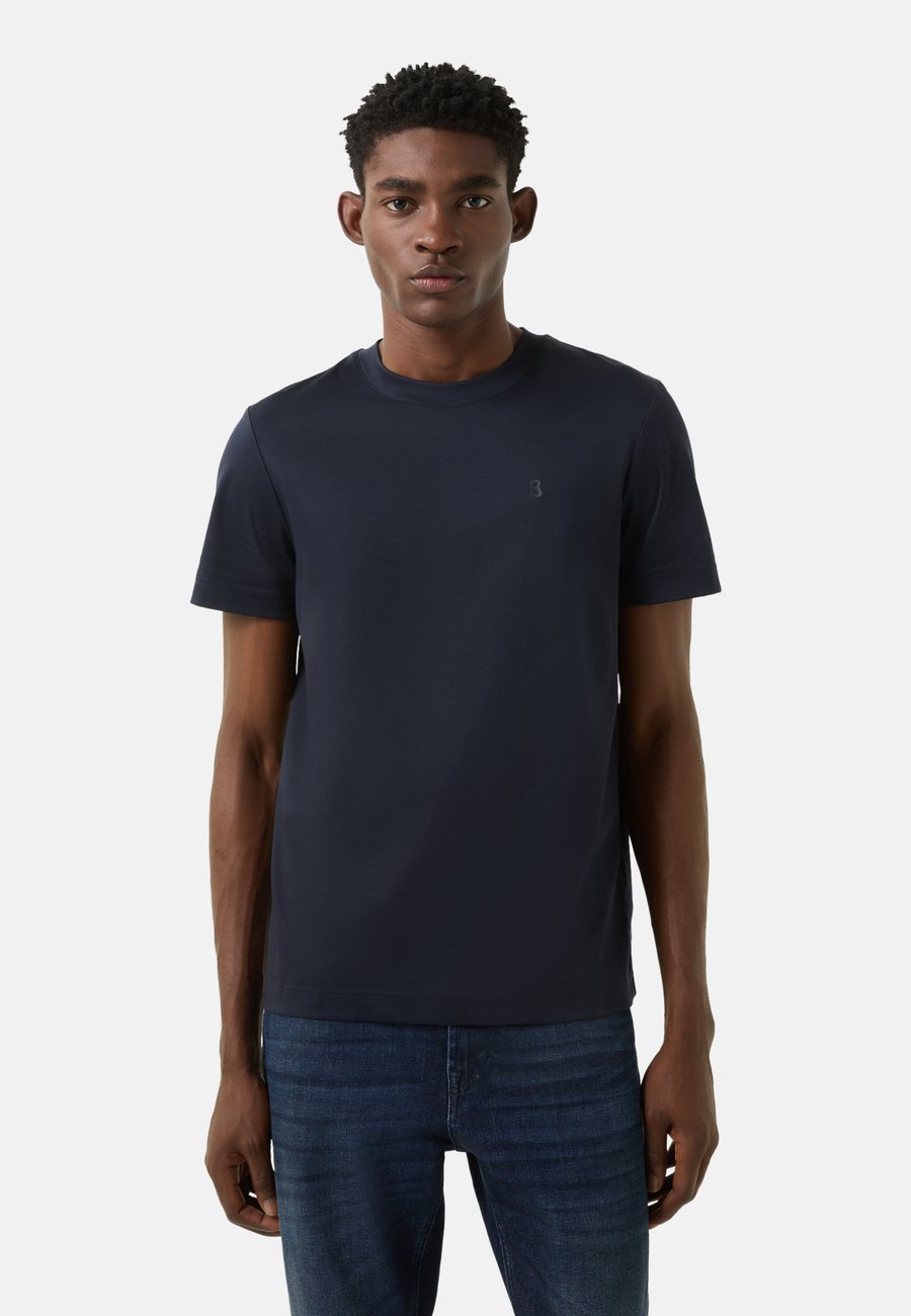 Футболка Bogner RYAN, Navy-Blau/Dark Blue, Синий, Футболка Bogner RYAN, Navy-Blau/Dark Blue
Футболка Bogner RYAN, Navy-Blau/Dark Blue, Синий, Футболка Bogner RYAN, Navy-Blau/Dark Blue