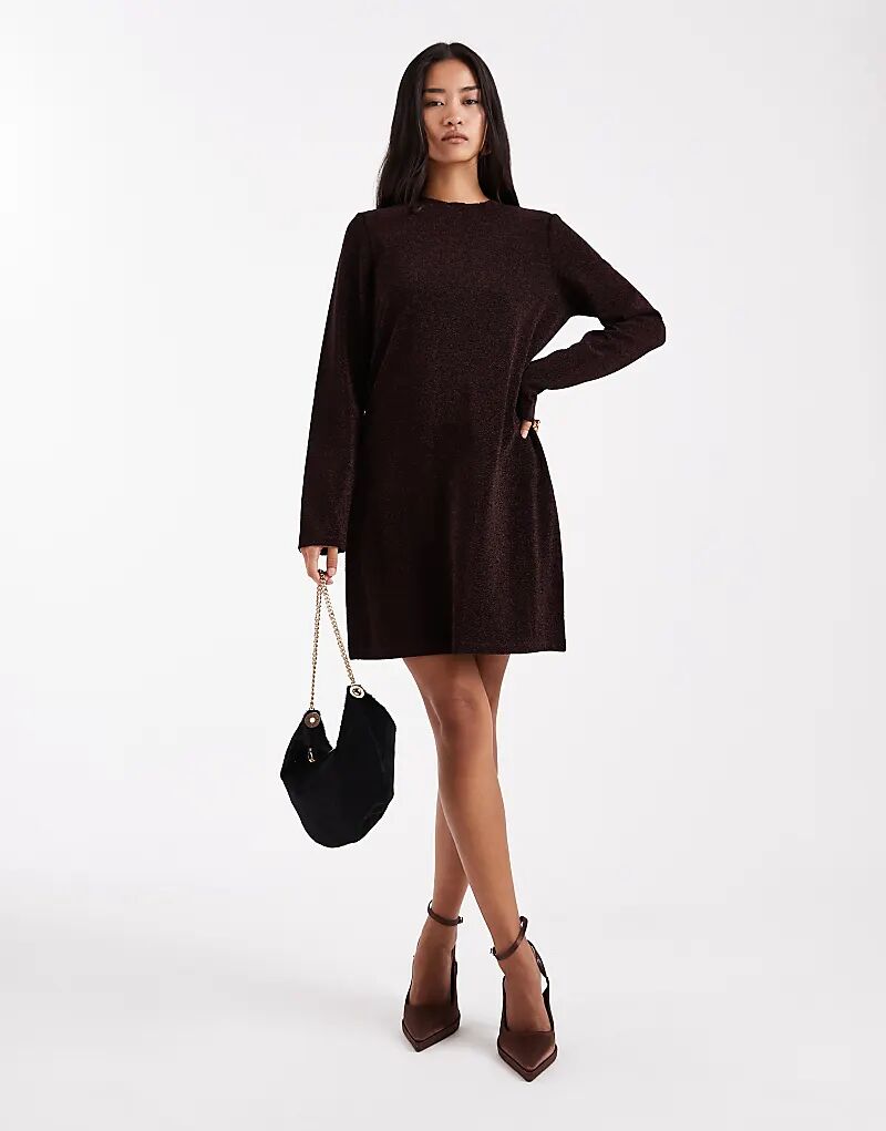 Мини-платье Object с блестками и длинными рукавами в теплом коричневом цвете
Мини-платье Object с блестками и длинными рукавами в теплом коричневом цвете