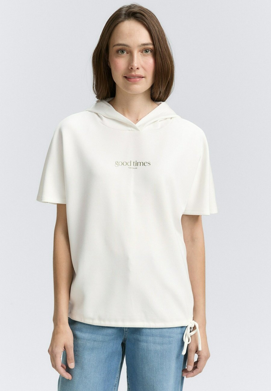 Футболка TOM TAILOR MIT KAPUZE, Whisper White/Off-White
Футболка TOM TAILOR MIT KAPUZE, Whisper White/Off-White