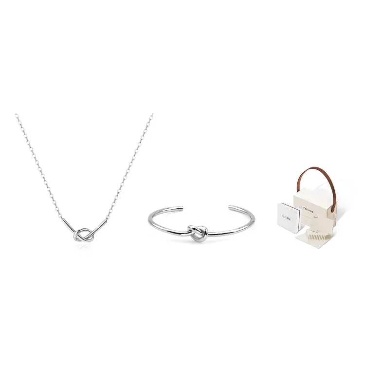 Модный минималистичный кулон с петлей Мебиуса, влюбленный узел, элегантное женское универсальное колье на ключицу HOLLY RYAN
Модный минималистичный кулон с петлей Мебиуса, влюбленный узел, элегантное женское универсальное колье на ключицу HOLLY RYAN