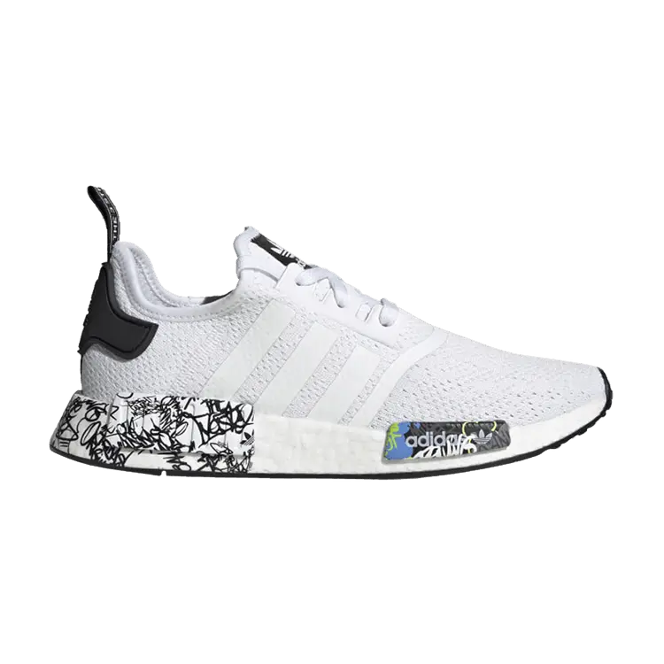 Кроссовки adidas NMD_R1 'Graffiti Plugs', белый
Кроссовки adidas NMD_R1 'Graffiti Plugs', белый