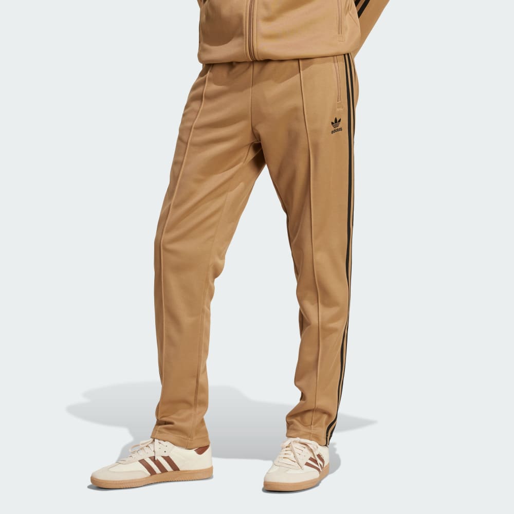 Спортивный костюм Adidas Adicolor Classics Beckenbauer Track Pants, цвет Cardboard/Black
Спортивный костюм Adidas Adicolor Classics Beckenbauer Track Pants, цвет Cardboard/Black