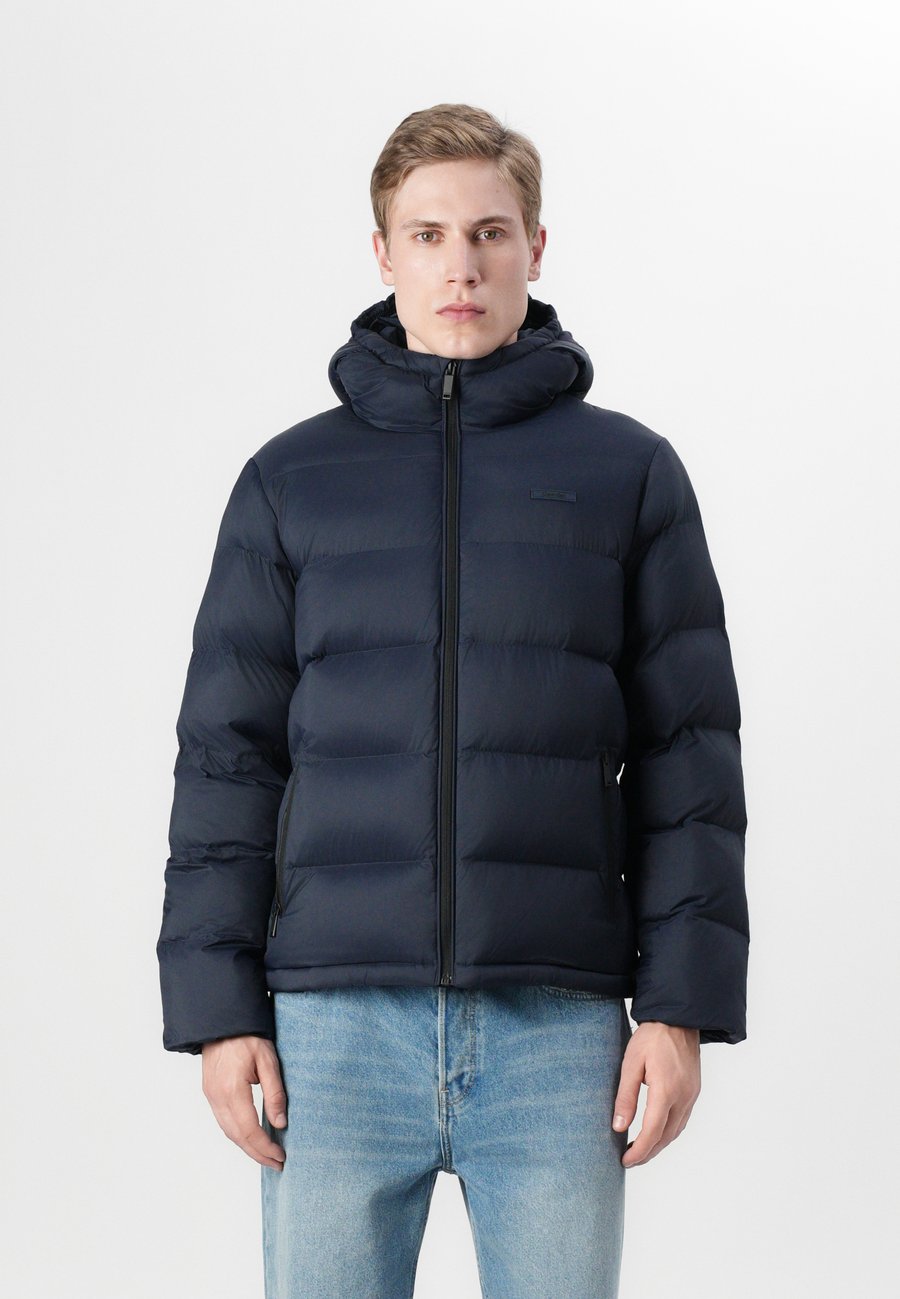 Куртка Calvin Klein Winter jacket, Dark Sapphire/Dark Blue
Куртка Calvin Klein Winter jacket, Dark Sapphire/Dark Blue