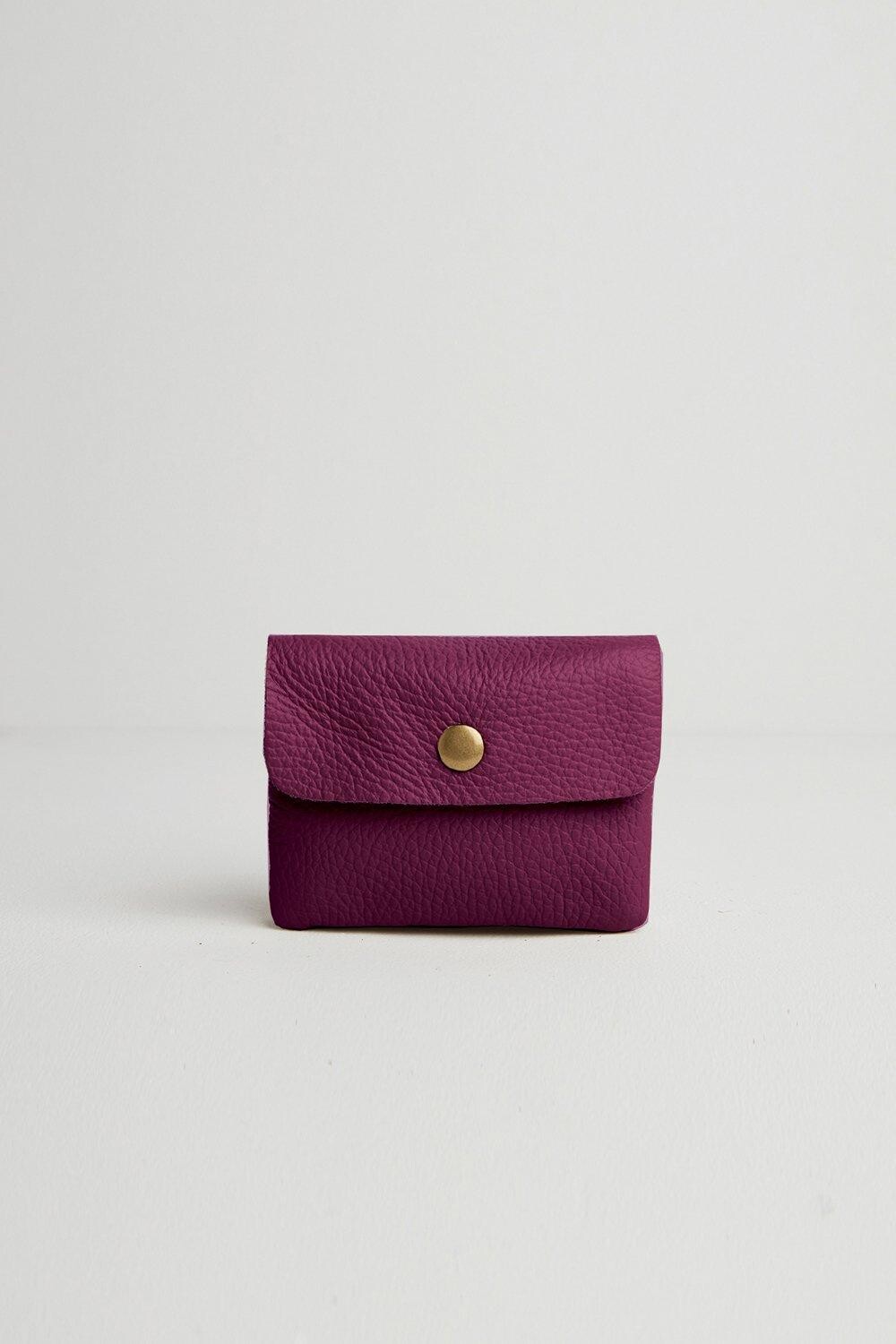 Маленький кожаный кошелек Betsy & Floss, красный
Маленький кожаный кошелек Betsy & Floss, красный