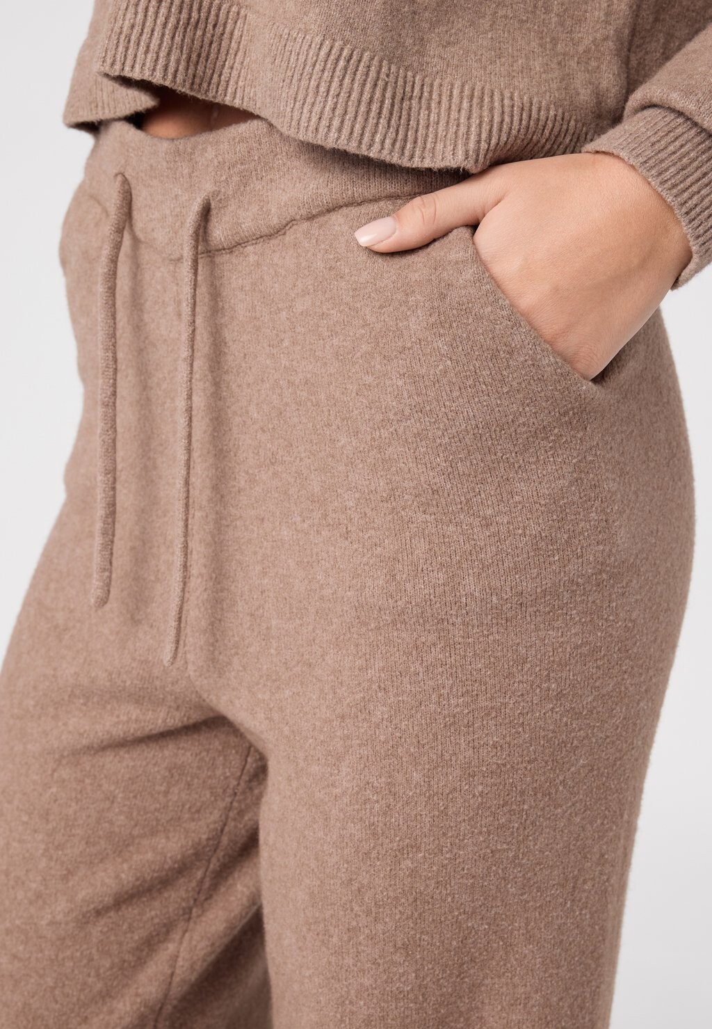 Спортивные брюки Laurella, коричневый
Спортивные брюки Laurella, коричневый