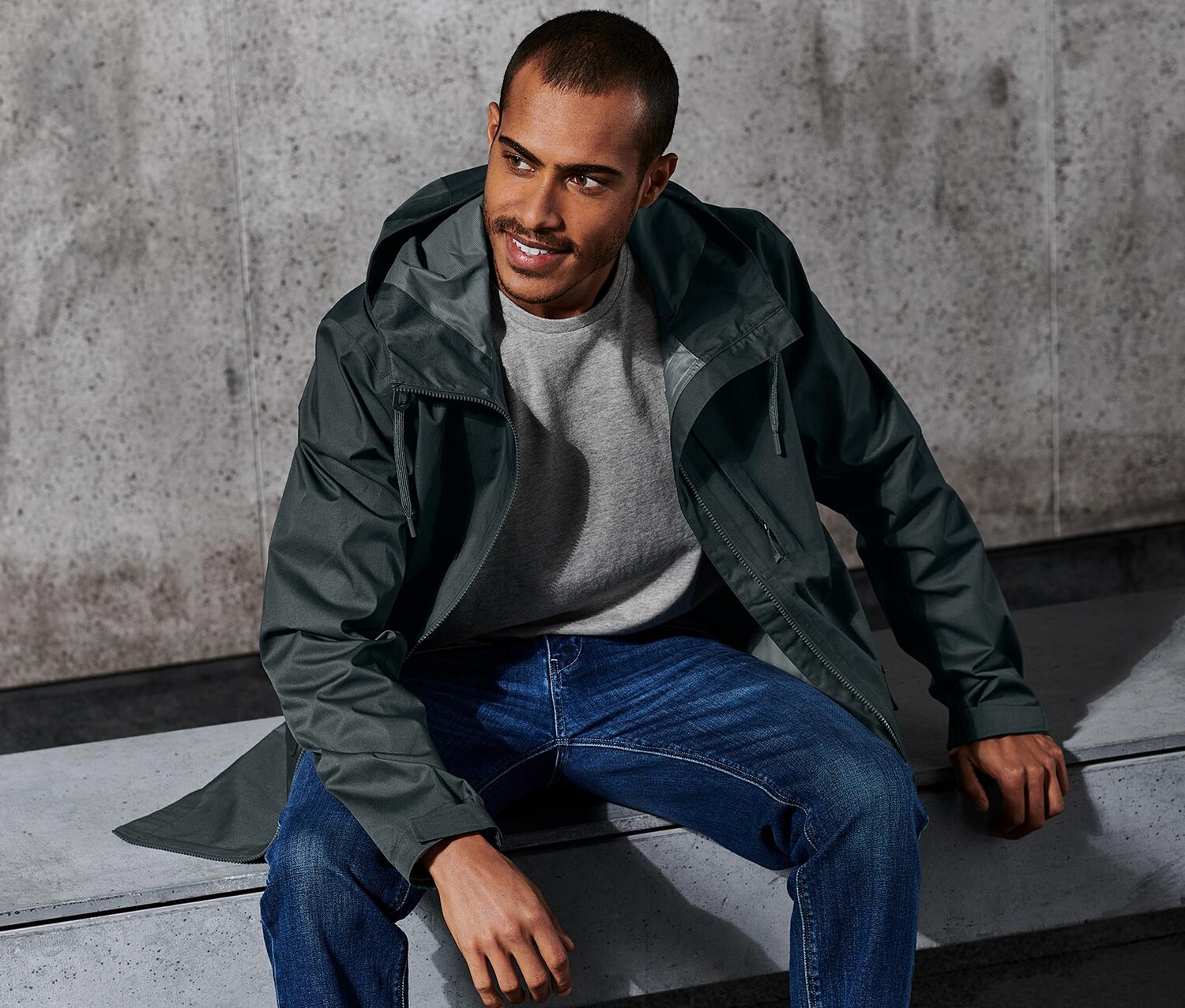 Уличная куртка Tchibo, зеленый
Уличная куртка Tchibo, зеленый