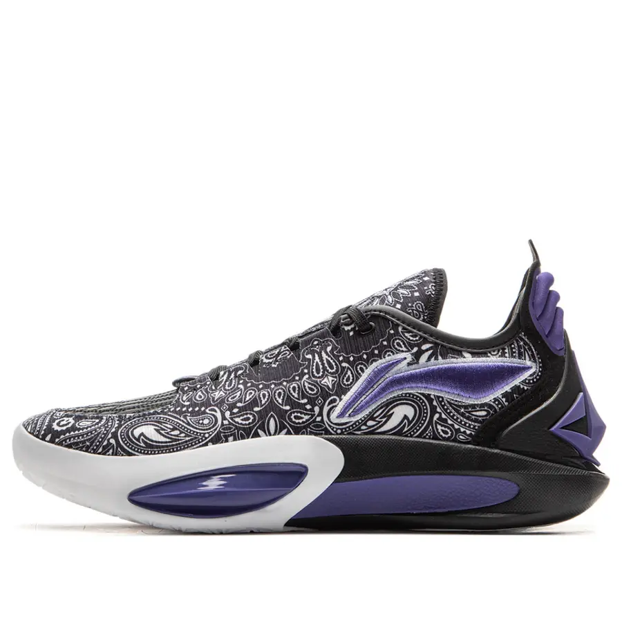 Кроссовки Li-Ning Jimmy Butler 3 'Bad Boy', черный
Кроссовки Li-Ning Jimmy Butler 3 'Bad Boy', черный