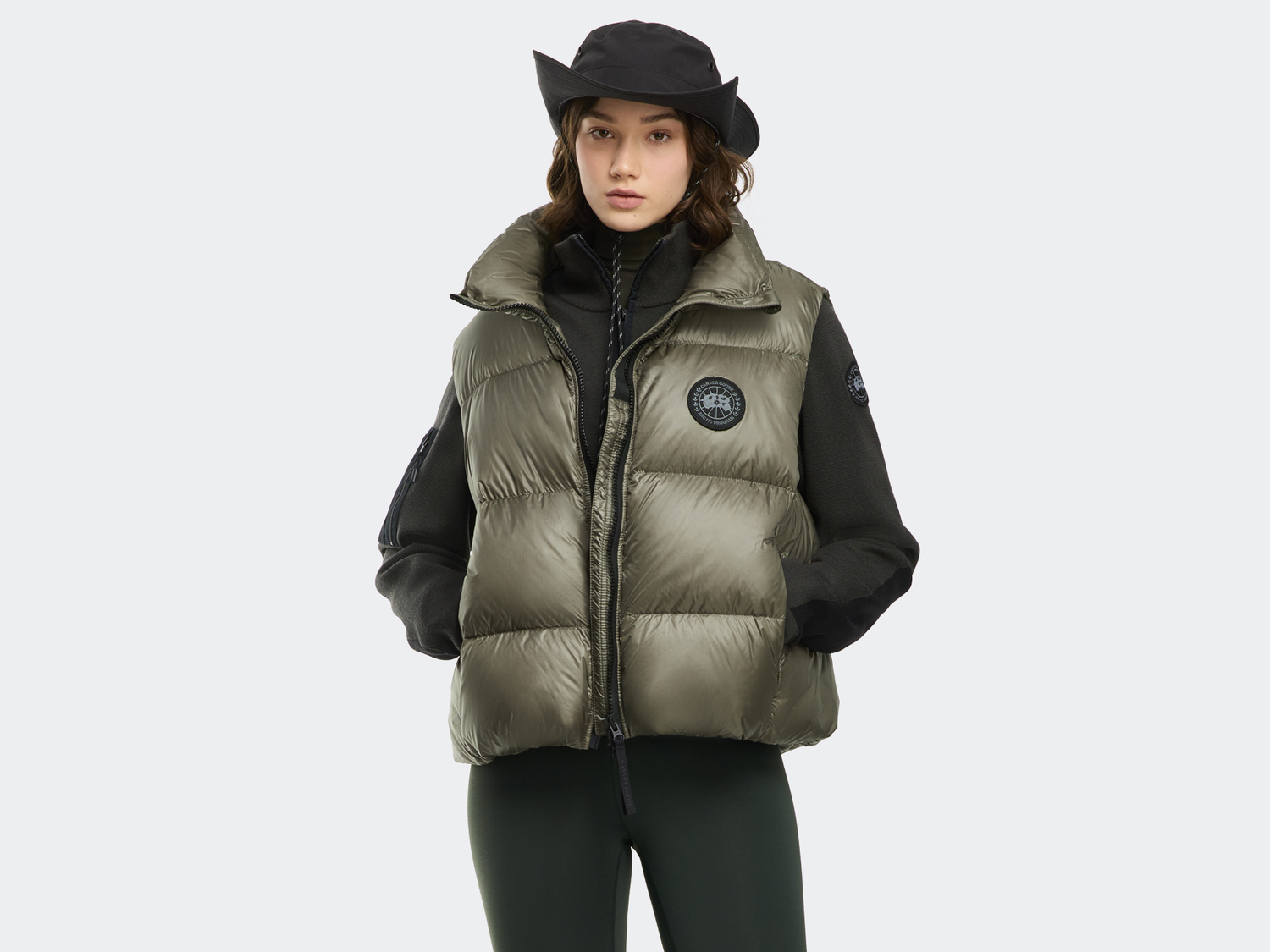 Пуховой жилет Canada Goose Cypress Black Label, Smokey Sage
Пуховой жилет Canada Goose Cypress Black Label, Smokey Sage