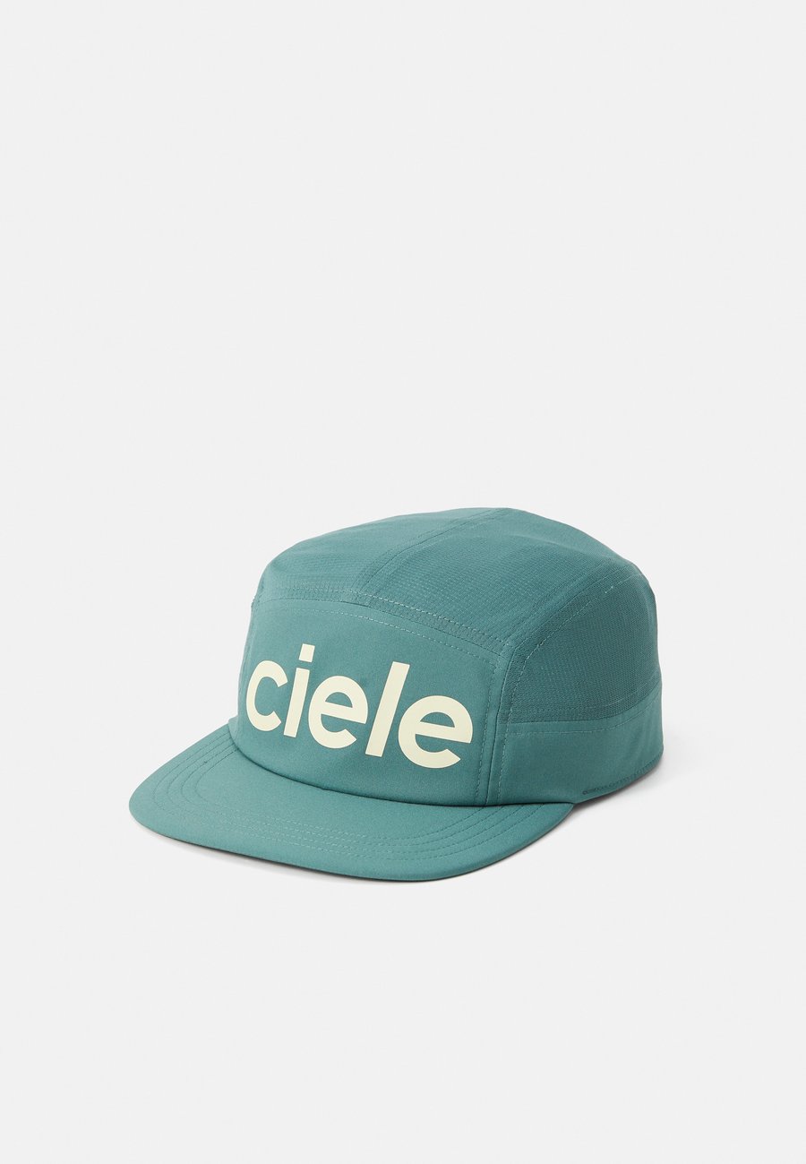 Бейсболка Ciele GOCAP CENTURY UNISEX, Silverpine/Dark Green
Бейсболка Ciele GOCAP CENTURY UNISEX, Silverpine/Dark Green