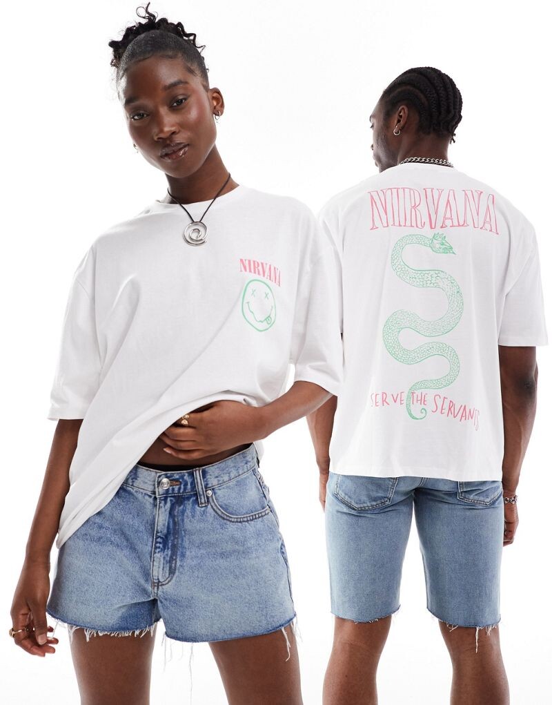 Белая объемная футболка унисекс с лицензией ASOS DESIGN с графическим принтом Nirvana
Белая объемная футболка унисекс с лицензией ASOS DESIGN с графическим принтом Nirvana