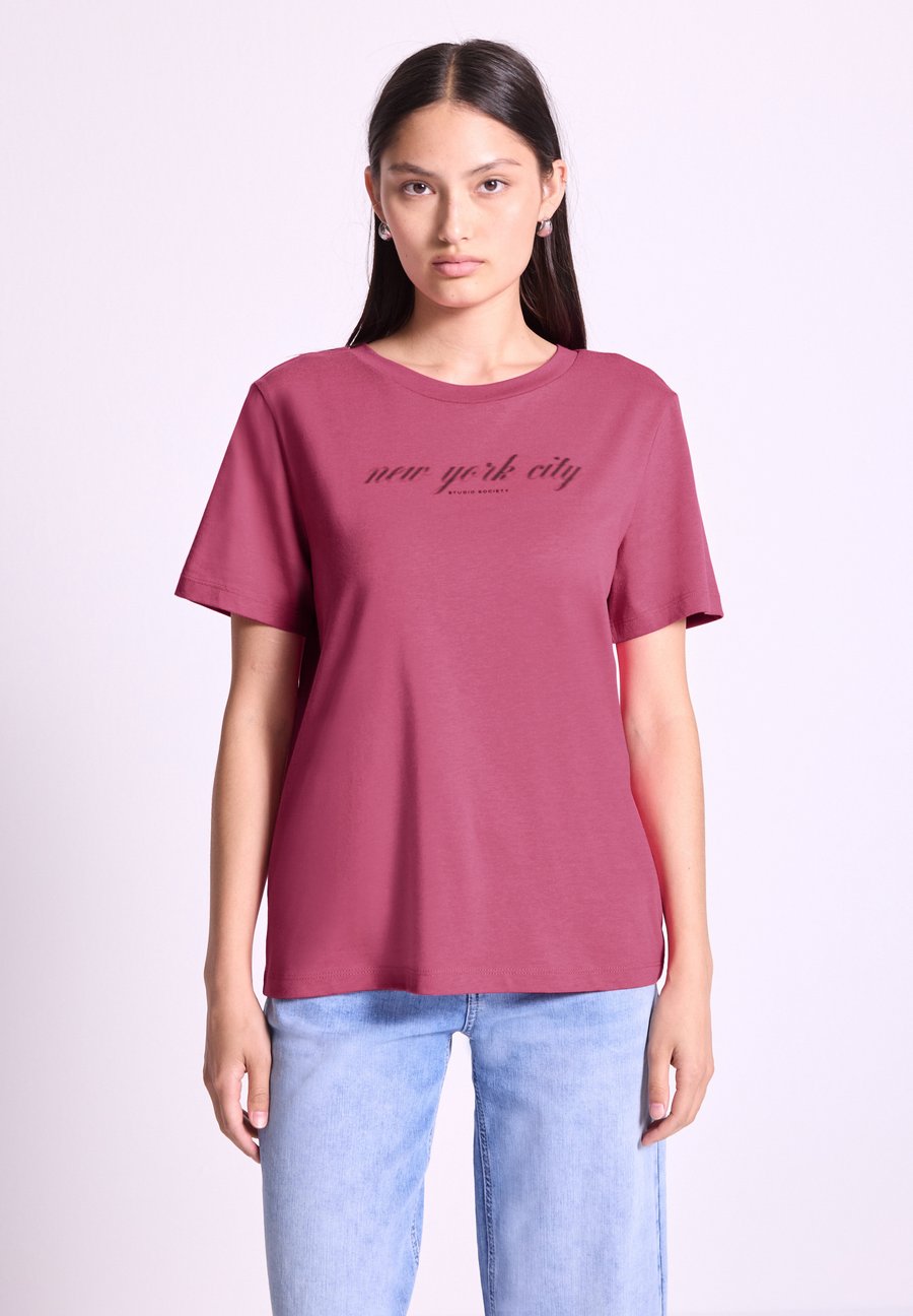 Футболка Street One Studio MIT WORDING, Pink, Розовый, Футболка Street One Studio MIT WORDING, Pink
Футболка Street One Studio MIT WORDING, Pink, Розовый, Футболка Street One Studio MIT WORDING, Pink