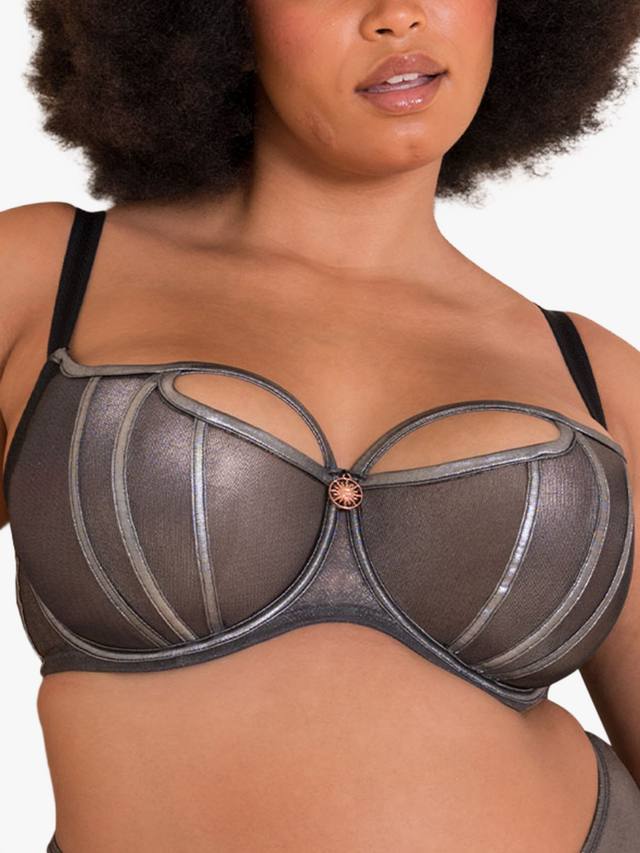 Бюстгальтер балконет Eos с косточками Curvy Kate, Black Sparkle
Бюстгальтер балконет Eos с косточками Curvy Kate, Black Sparkle