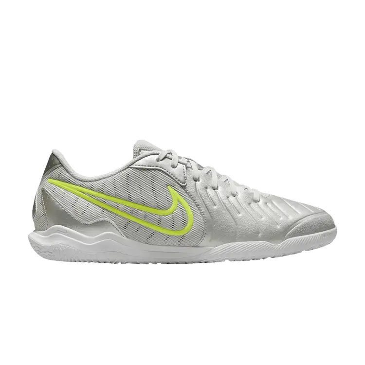 Кроссовки Nike Tiempo Legend 10 Academy IC Mad Voltage Pack, серебряный, Серебристый, Кроссовки Nike Tiempo Legend 10 Academy IC Mad Voltage Pack, серебряный
Кроссовки Nike Tiempo Legend 10 Academy IC Mad Voltage Pack, серебряный, Серебристый, Кроссовки Nike Tiempo Legend 10 Academy IC Mad Voltage Pack, серебряный