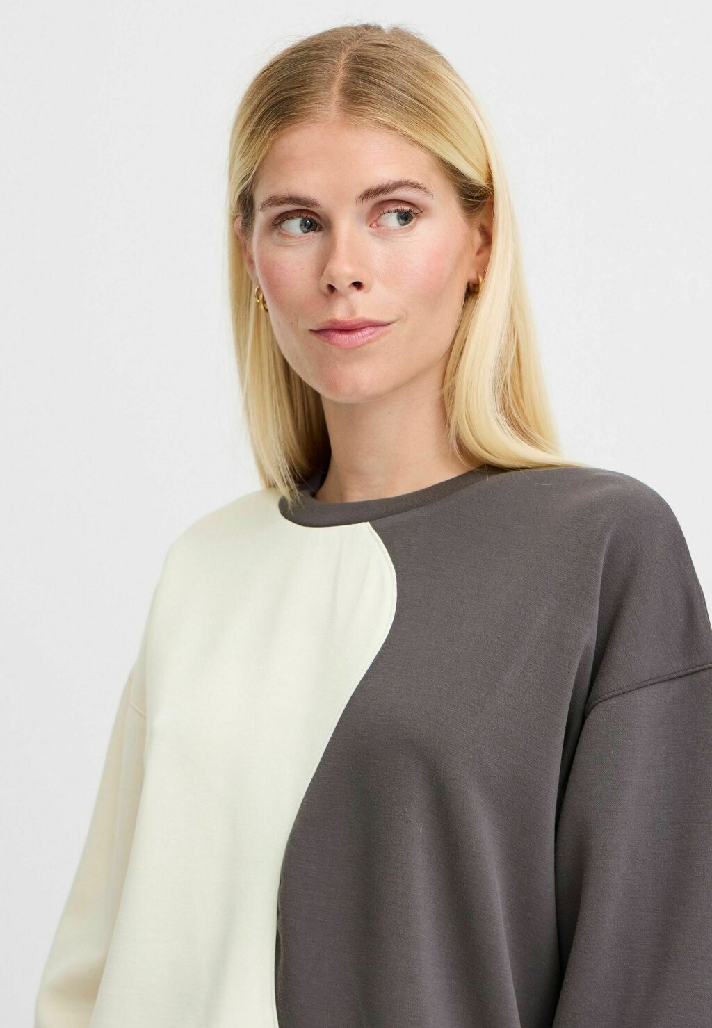 Толстовка TULLAS 1 b.young, серый
Толстовка TULLAS 1 b.young, серый