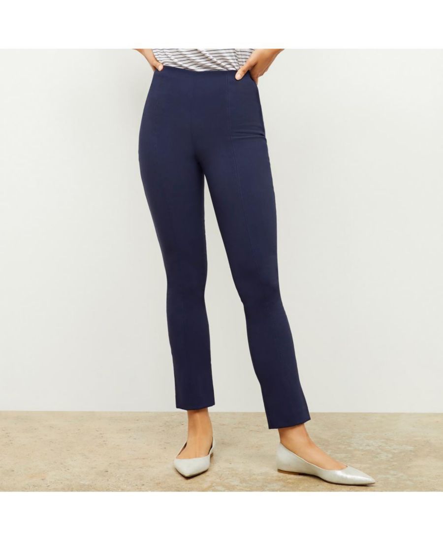 Женские брюки-клеш Foster Pant - Eco PowerStretch MMLaFleur, Dark navy
Женские брюки-клеш Foster Pant - Eco PowerStretch MMLaFleur, Dark navy