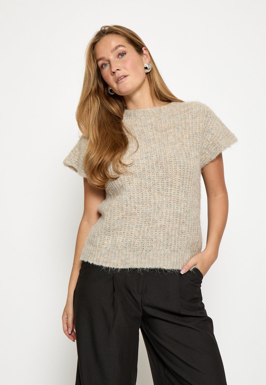 Футболка PEPPERCORN Basic T-shirt, Fog Sand Mel/Beige, Бежевый, Футболка PEPPERCORN Basic T-shirt, Fog Sand Mel/Beige
Футболка PEPPERCORN Basic T-shirt, Fog Sand Mel/Beige, Бежевый, Футболка PEPPERCORN Basic T-shirt, Fog Sand Mel/Beige
