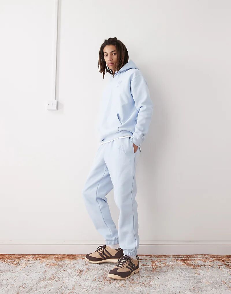 47 Brand NY Yankees спортивные брюки ледяного синего цвета
47 Brand NY Yankees спортивные брюки ледяного синего цвета