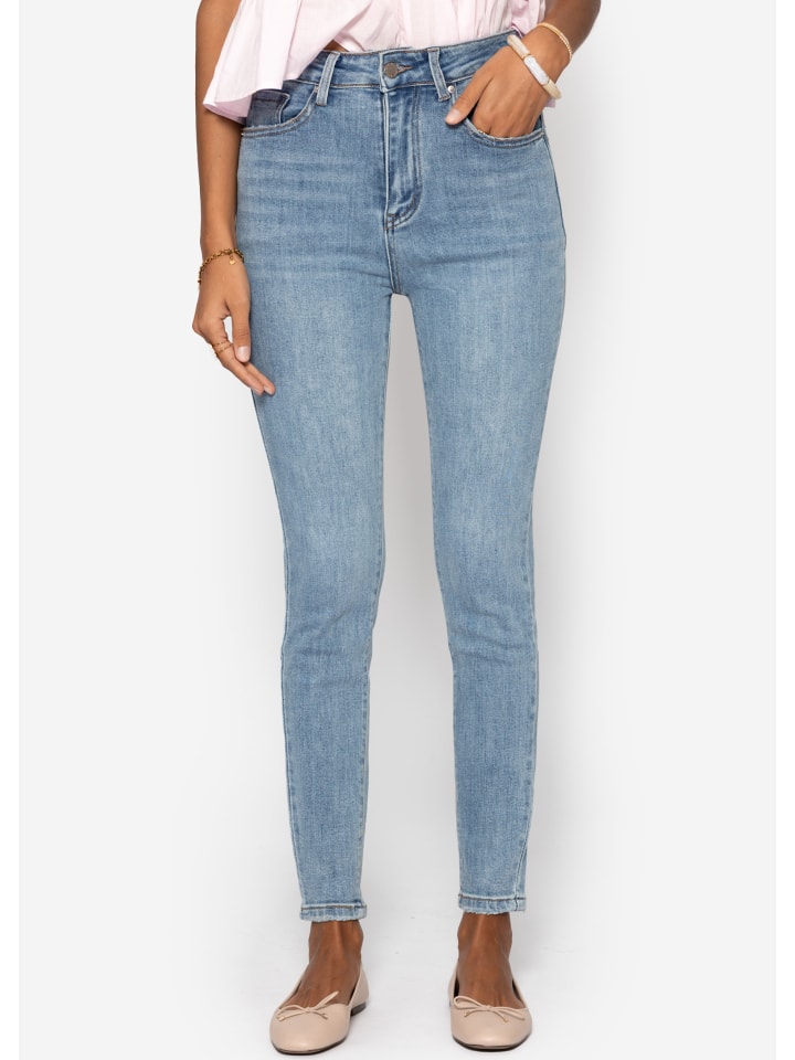 Джинсы SASSYCLASSY
Джинсы SASSYCLASSY