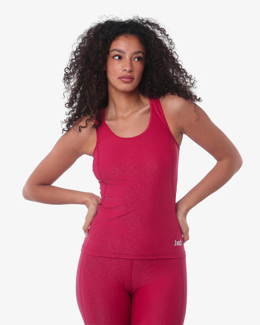 JAKED Женская майка Musto из синтетического фитнес-материала
JAKED Женская майка Musto из синтетического фитнес-материала