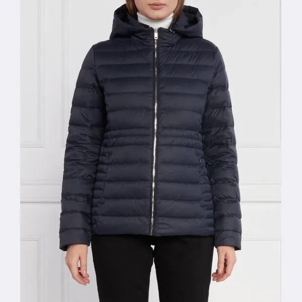 Женственная пуховая куртка узкого кроя с низким воротником Tommy Hilfiger, синий
Женственная пуховая куртка узкого кроя с низким воротником Tommy Hilfiger, синий