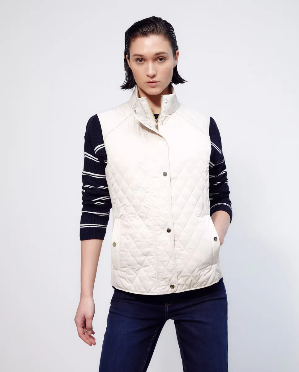 Женский стеганый жилет с воротником-воронкой Woman El Corte Inglés, бежевый
Женский стеганый жилет с воротником-воронкой Woman El Corte Inglés, бежевый