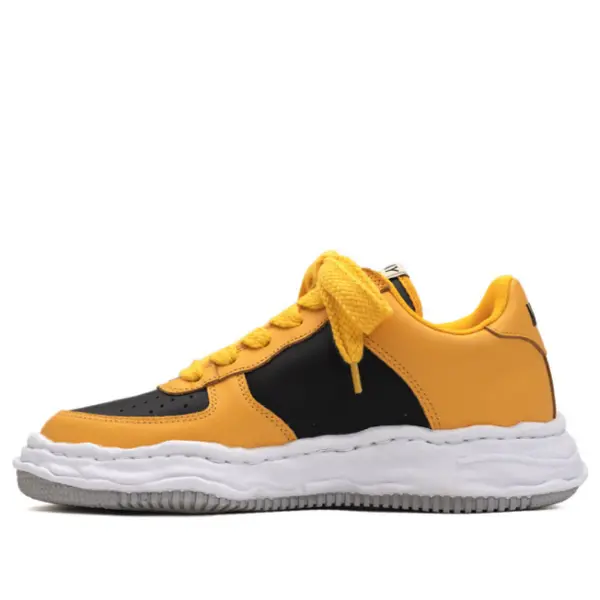 Кроссовки wayne og sole leather low-top sneaker Maison Mihara Yasuhiro, черный
Кроссовки wayne og sole leather low-top sneaker Maison Mihara Yasuhiro, черный