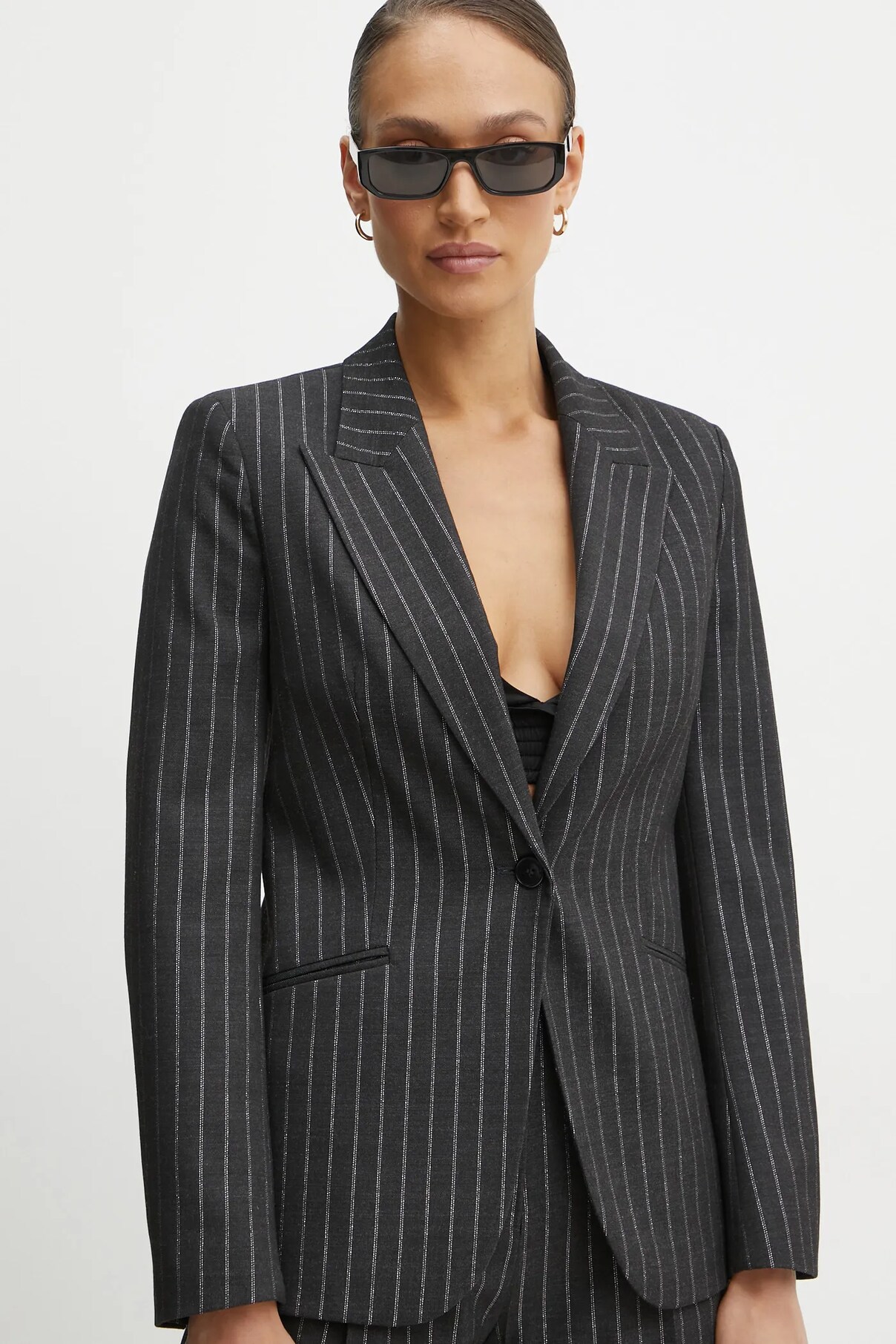 Пиджак из смеси шерсти Karl Lagerfeld, серый
Пиджак из смеси шерсти Karl Lagerfeld, серый